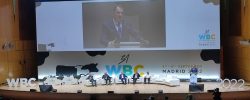 Congreso Mundial de Buiatría WBC 2022: Delegación chilena participó en encuentro global.