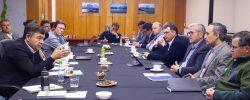 Ministro de Agricultura se reunió con directorio y socios del Consorcio Lechero.